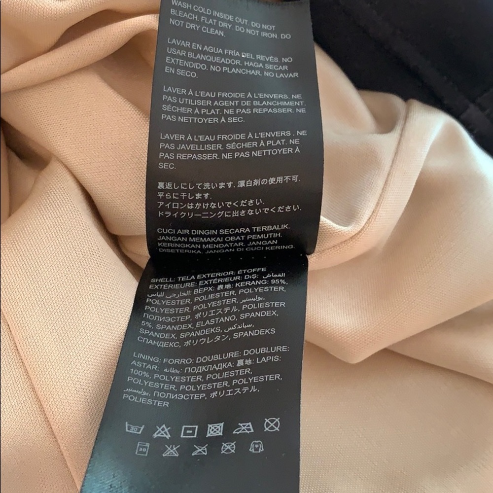 Dress - Picture 6 of 6